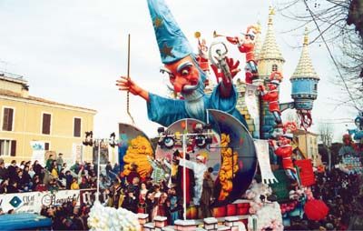 Carnevale: le anticipazioni su carri e getto