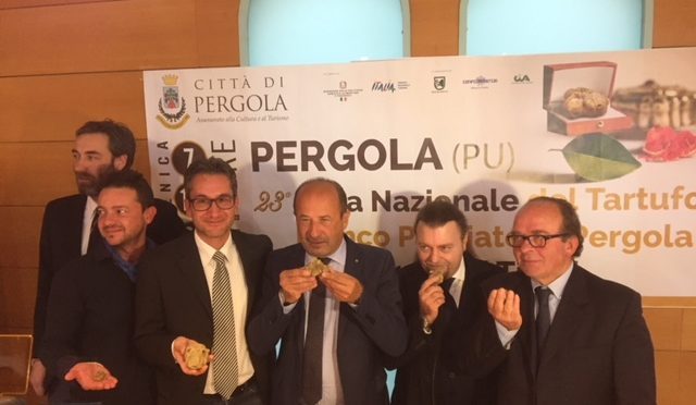 A PERGOLA 23ESIMA FIERA NAZIONALE DEL TARTUFO BIANCO PREGIATO E DEI PRODOTTI TIPICI